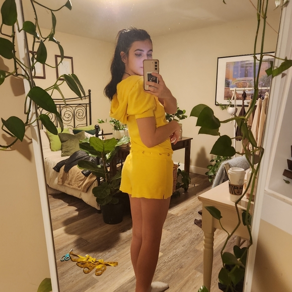 Yellow terrycloth Juicy Couture romper - Picture 5 of 13